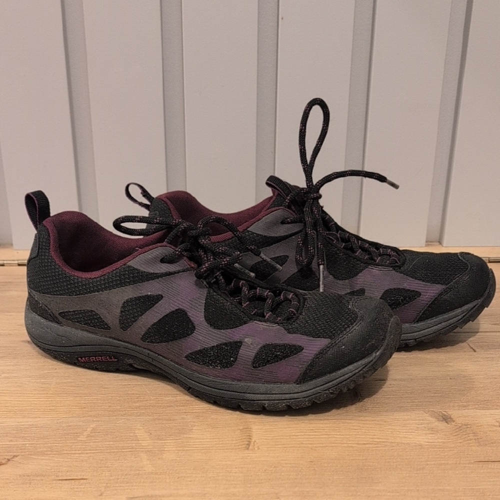 Merrell Women's Black and Purple Shoes